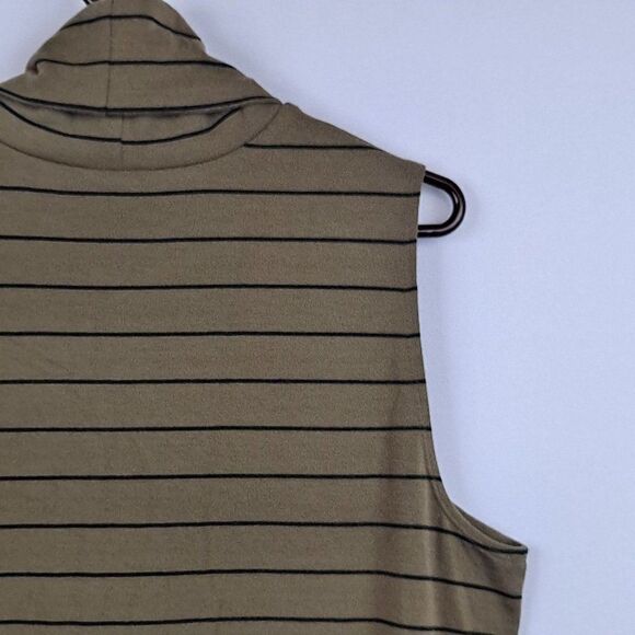 Ladies turtleneck pullover dress NWT - Picture 9 of 11